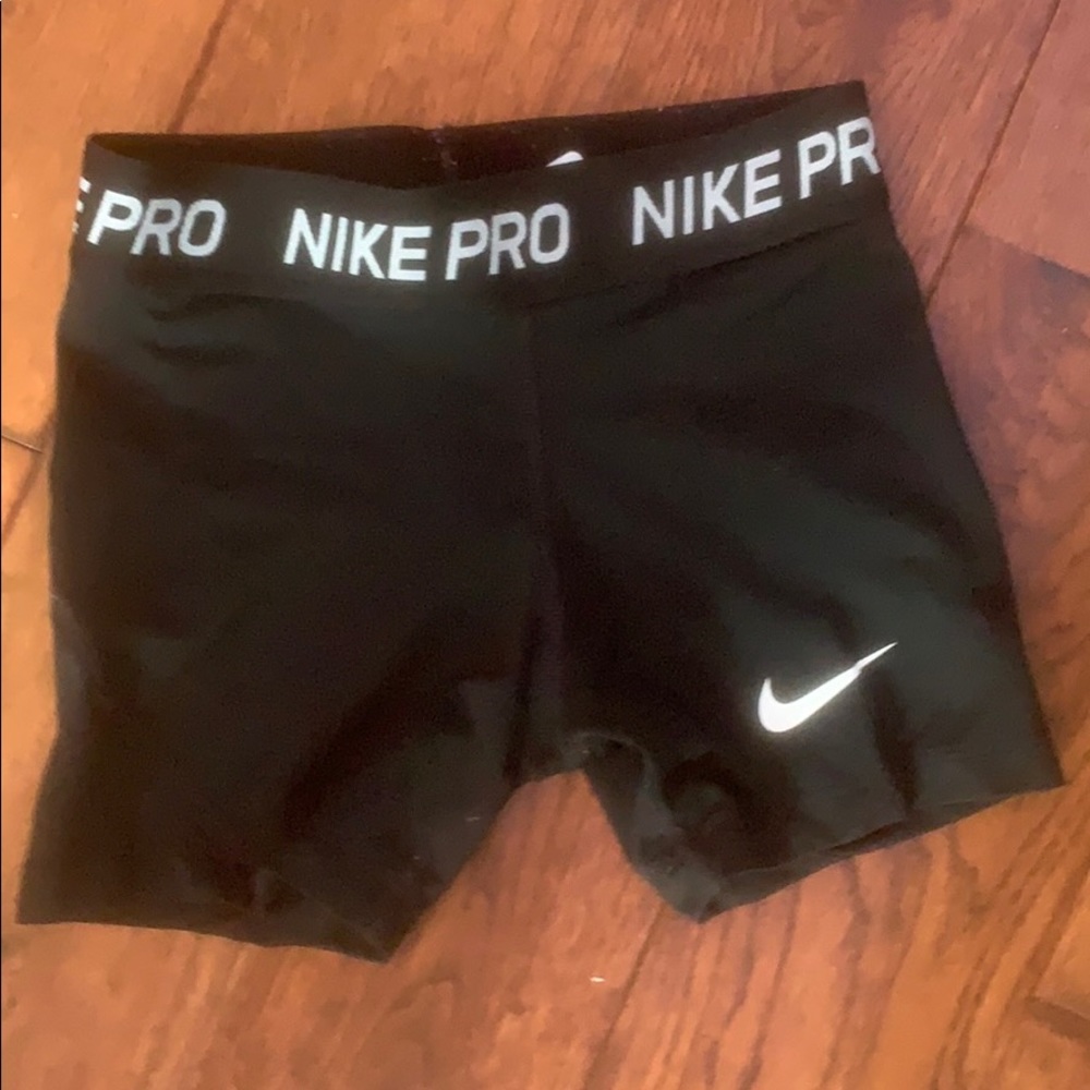 Black Nike Pro shorts
